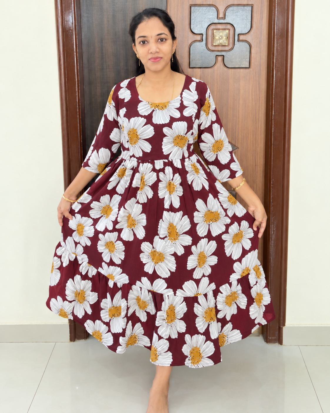 Budget Friendly Delta Crush Feeding Maxi-Maroon
